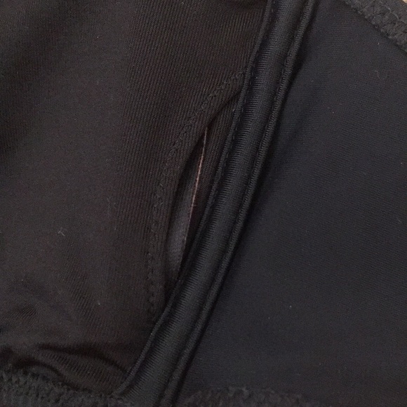 Victoria's Secret Bikini w/ Jeweled Neckline Halter Top L/M - Picture 7 of 8